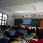 爱心被暖人心-——2011年前华为人向龙泉学校捐赠300床“爱心被”